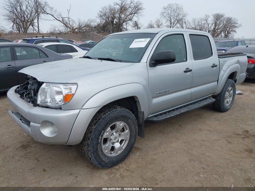 2005 Toyota Tacoma Base V6
