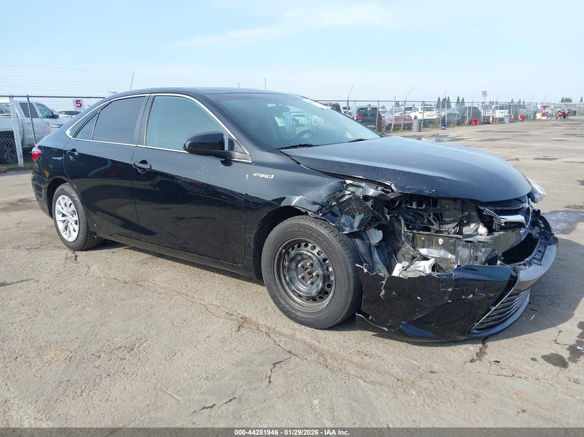 2016 Toyota Camry Hybrid Le