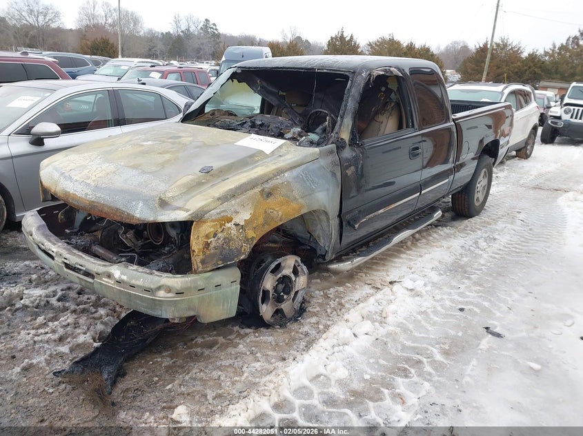 2007 CHEVROLET SILVERADO 1500 CLASSIC auction photo 2