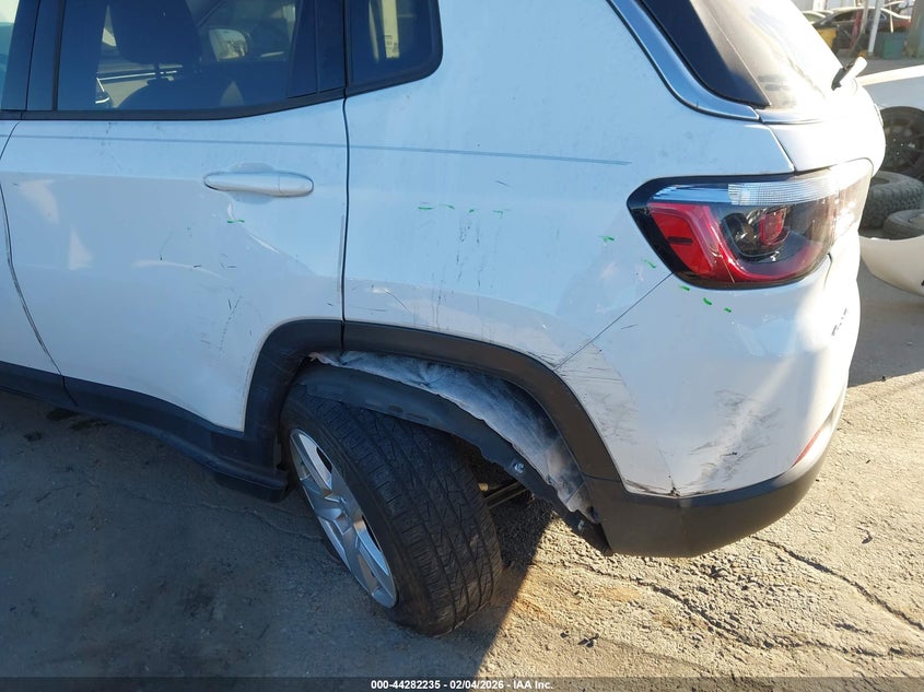 2022 Jeep Compass 2.4 Latitude 4X4 white Lot 111044282235 Vin 3C4NJDBB1NT143879