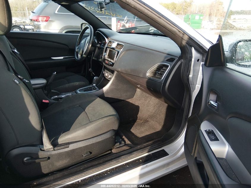 2011 Chrysler 200 Touring