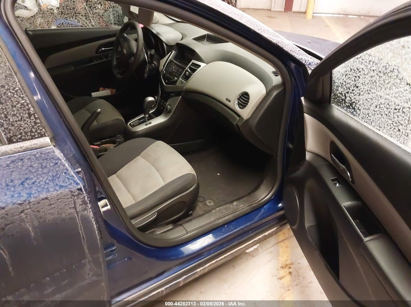 2013 Chevrolet Cruze Ls Auto