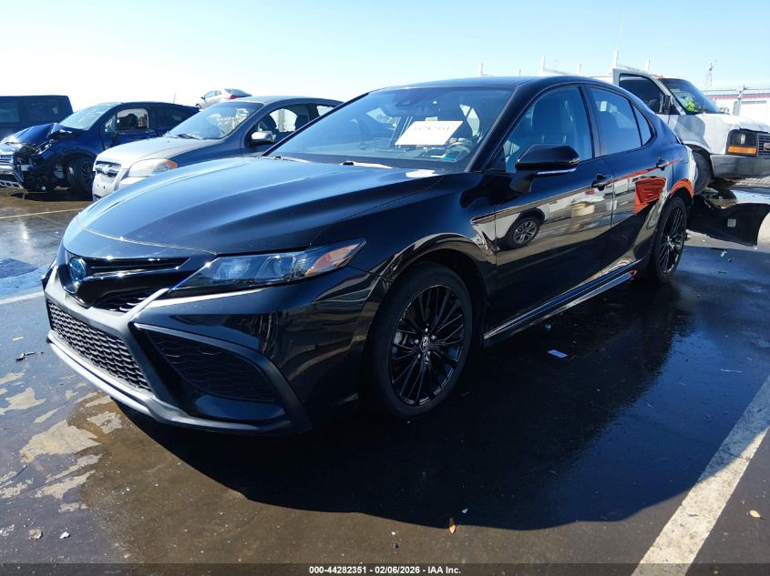 2022 Toyota Camry Nightshade Edition Hybrid