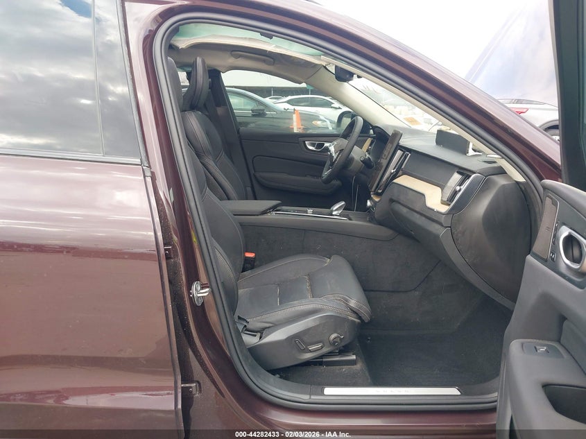 2026 Volvo Xc60 B5 Ultra