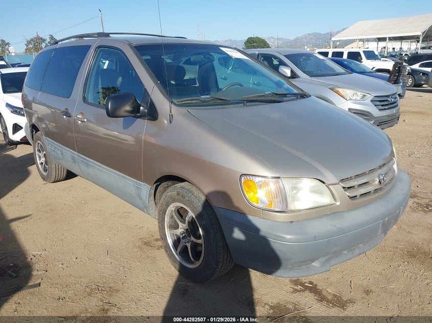 2002 Toyota Sienna Ce