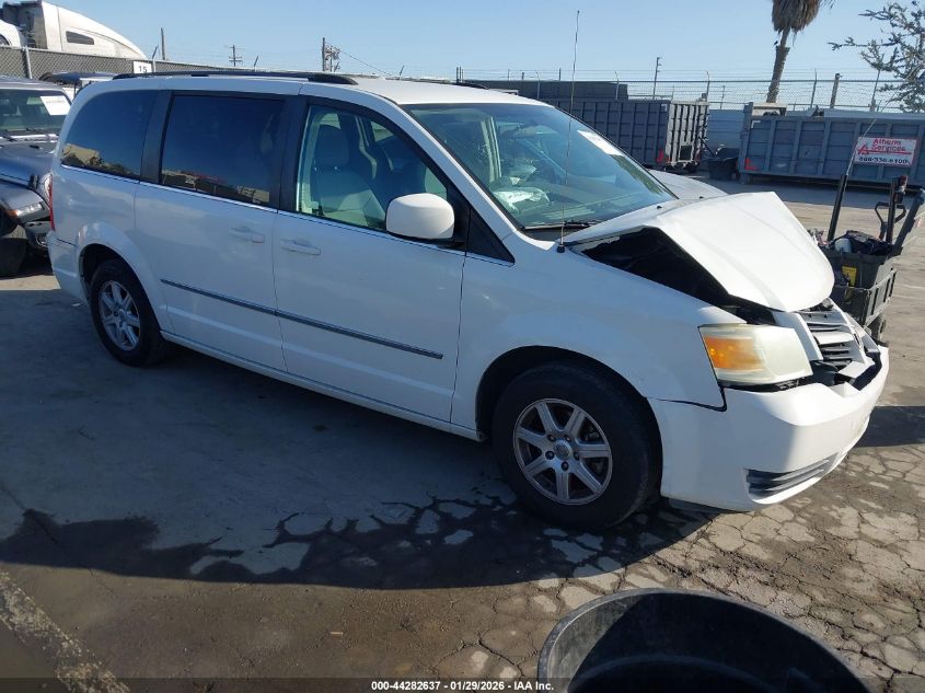 2010 Chrysler Town & Country Touring