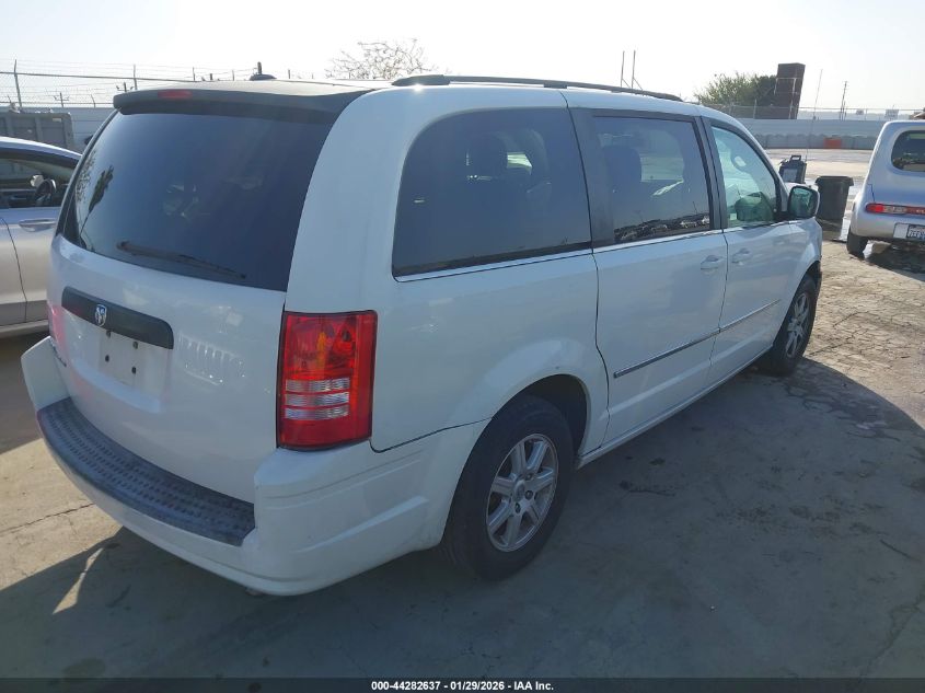2010 Chrysler Town & Country Touring