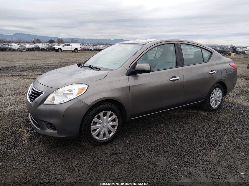 2012 Nissan Versa 1.6 Sv