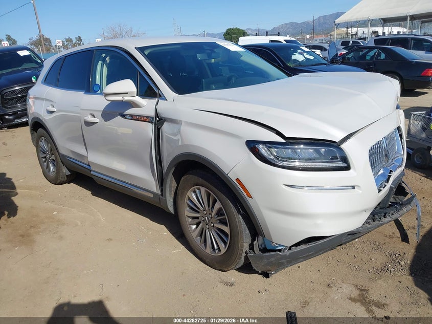 2022 Lincoln Nautilus Standard