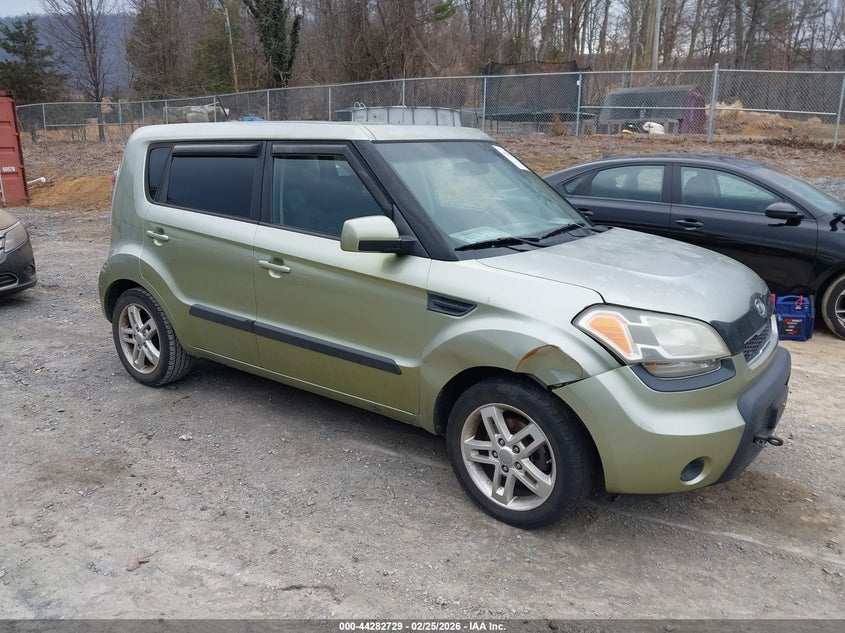 2011 Kia Soul +