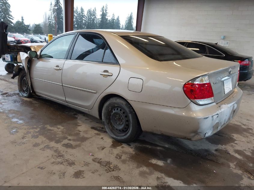 2005 Toyota Camry Le