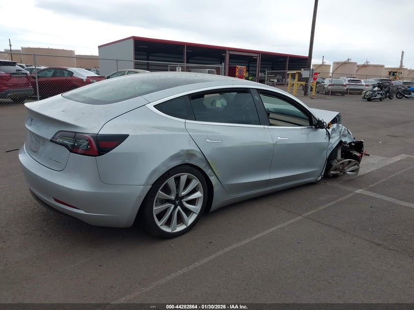 2018 Tesla Model 3 Long Range/Performance