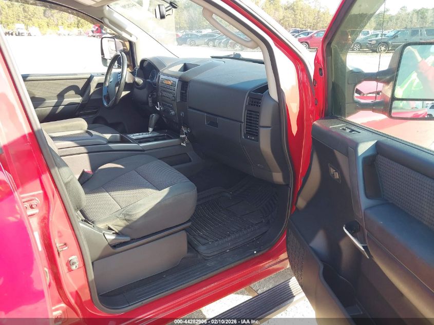 2010 Nissan Titan Se