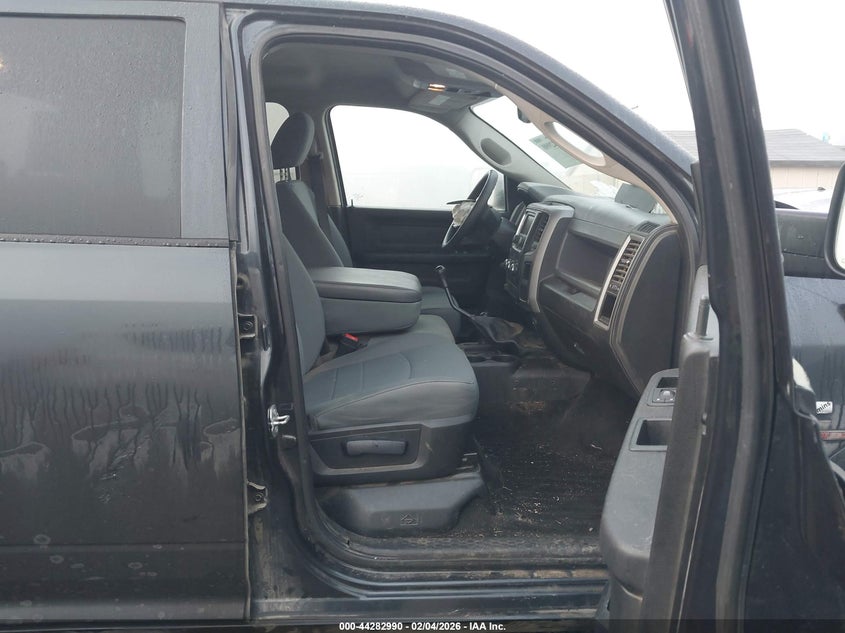 2017 Ram 2500 Tradesman 4X4 6'4 Box