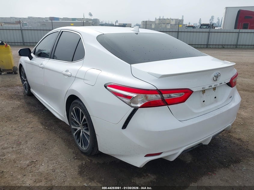 2020 Toyota Camry Se
