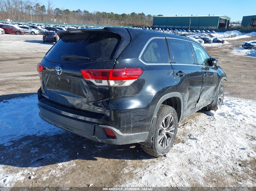 2018 Toyota Highlander Le