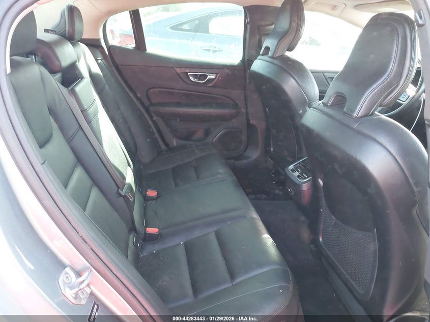VIN 7JR102FL0LG037483 2020 VOLVO S60 T5 INSCRIPTION