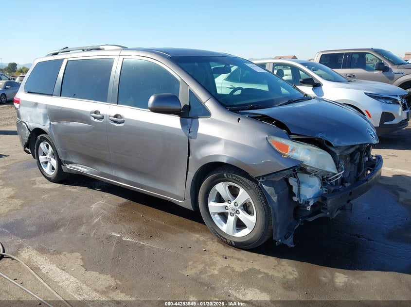 2011 Toyota Sienna Le V6