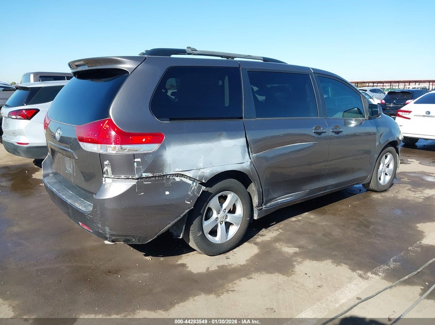 2011 Toyota Sienna Le V6