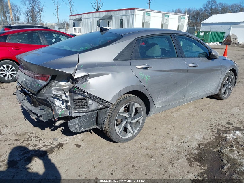 2023 Hyundai Elantra Sel