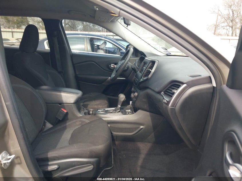 2019 Jeep Cherokee Latitude Fwd