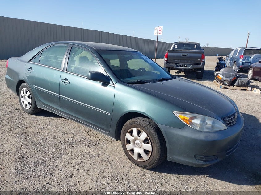 2004 Toyota Camry Le