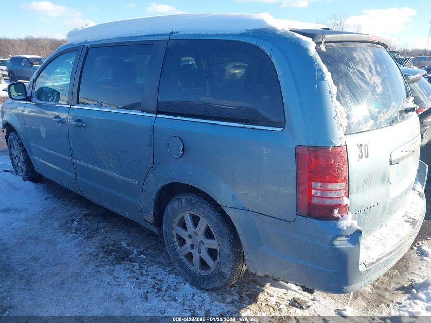 2010 Chrysler Town & Country Touring Plus