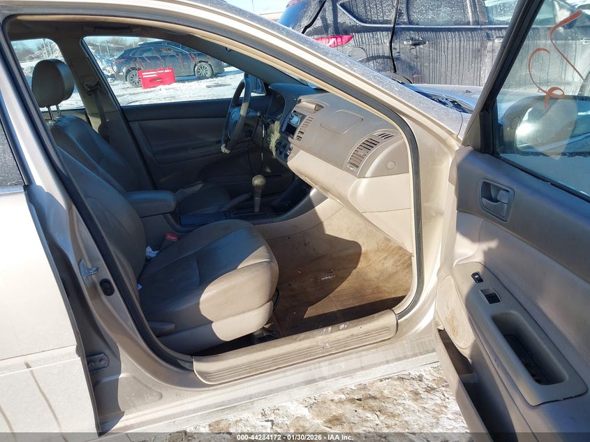 2004 Toyota Camry Le