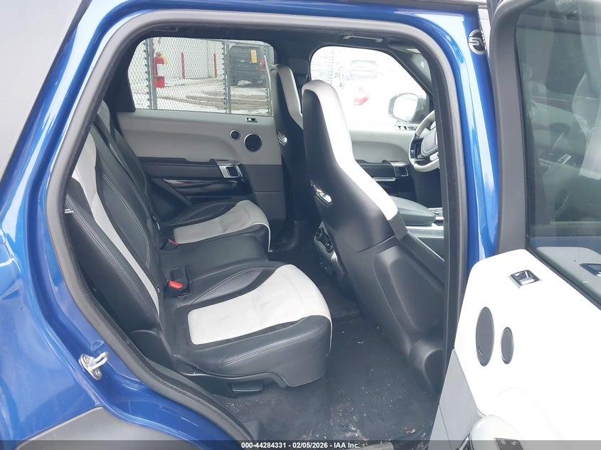 2018 Land Rover Range Rover Sport Svr VIN: SALWZ2SE6JA189388 Lot: 44284331