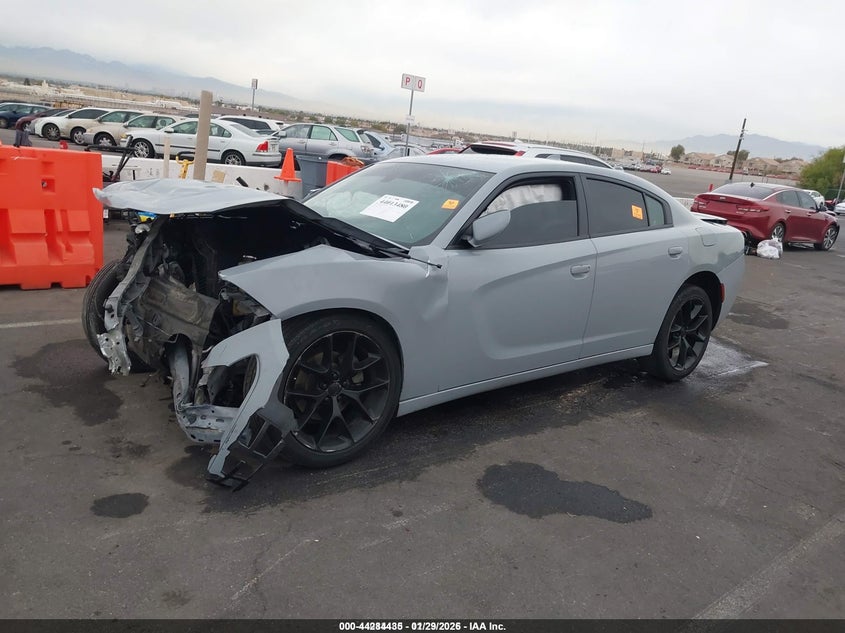 VIN 2C3CDXBG4NH182992 2022 DODGE CHARGER SXT RWD
