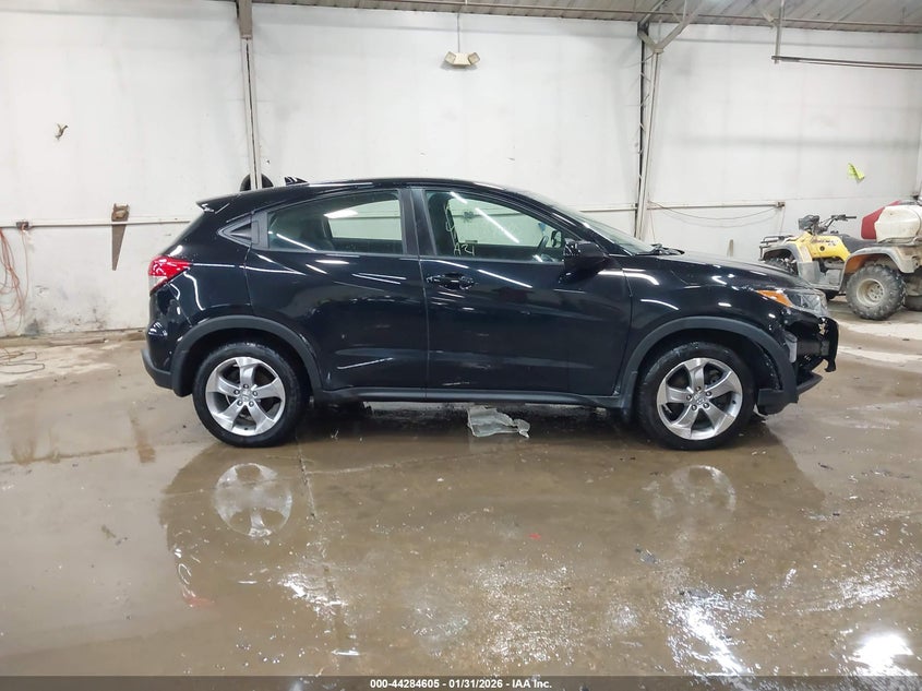 VIN 3CZRU6H30MM722482 2021 HONDA HR-V AWD LX