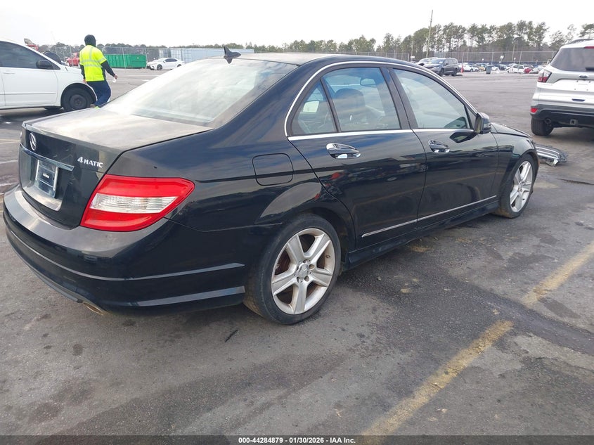 2011 Mercedes-Benz C 300 Luxury 4Matic/Sport 4Matic