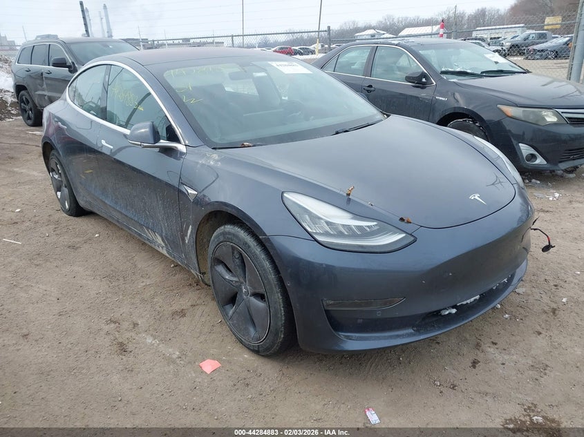 2018 Tesla Model 3 Long Range/Mid Range