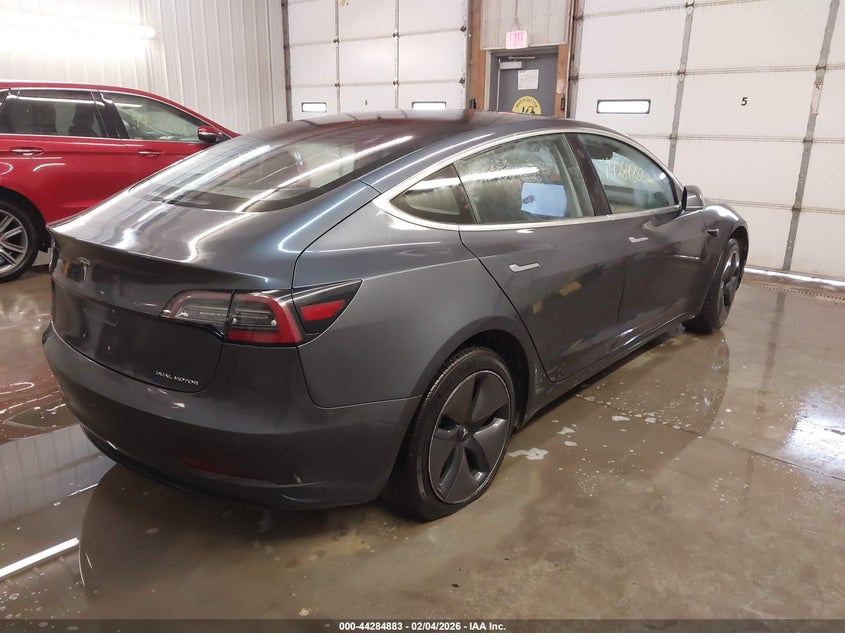 2018 Tesla Model 3 Long Range/Mid Range