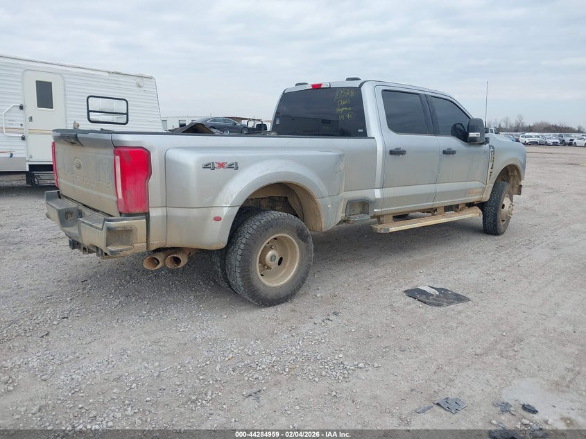 2024 FORD F-350 auction photo 4