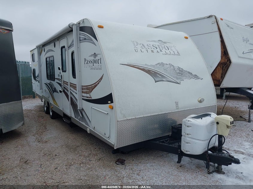 4YDT29027BT412797 KEYSTONE PASSPORT Photo 1