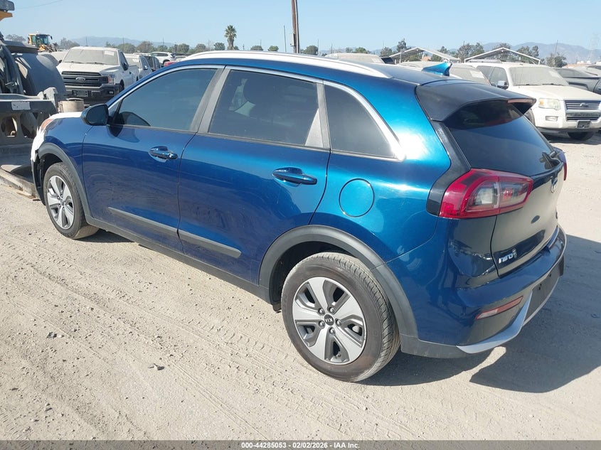 Vin: kndcb3lcxk5241827, lot: 44781389, kia niro lx 20193