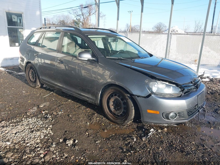 2011 Volkswagen Jetta Sportwagen 2.5L S
