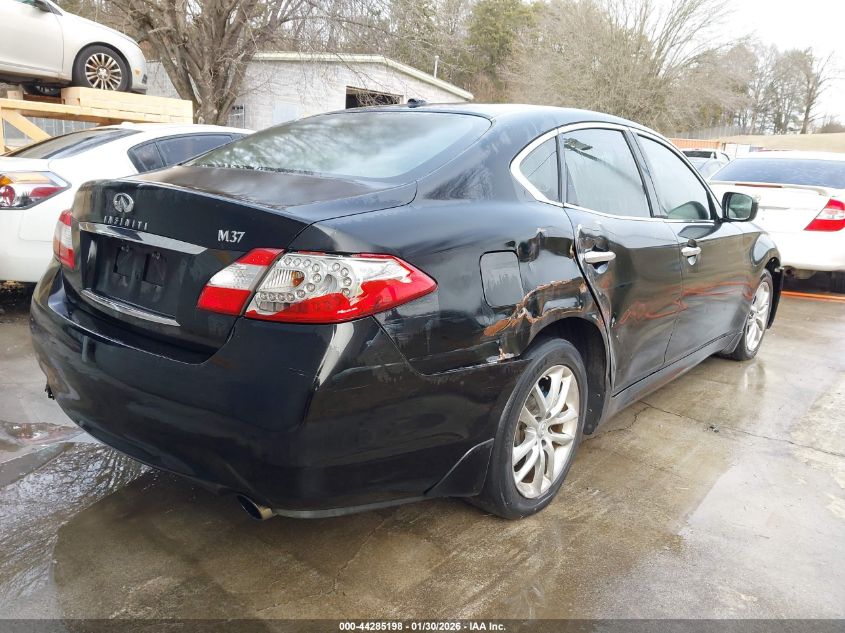 2011 Infiniti M37