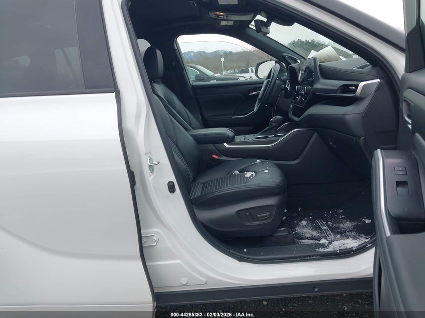 2023 Toyota Highlander Xse