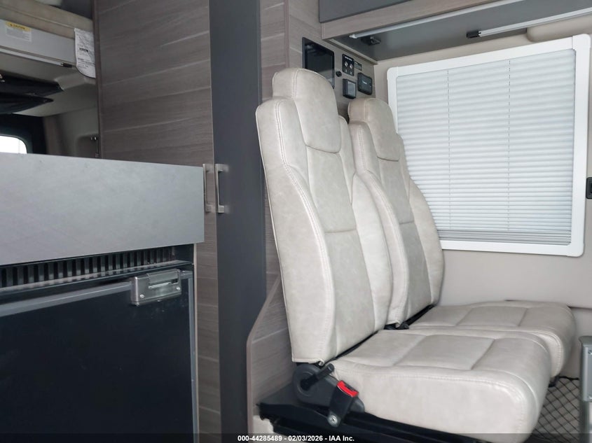 VIN W1W4EBVY2LT033408 2020 MERCEDES-BENZ SPRINTER 2500 STANDARD ROOF V6