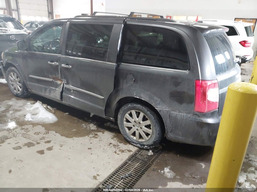 2015 Chrysler Town & Country Touring