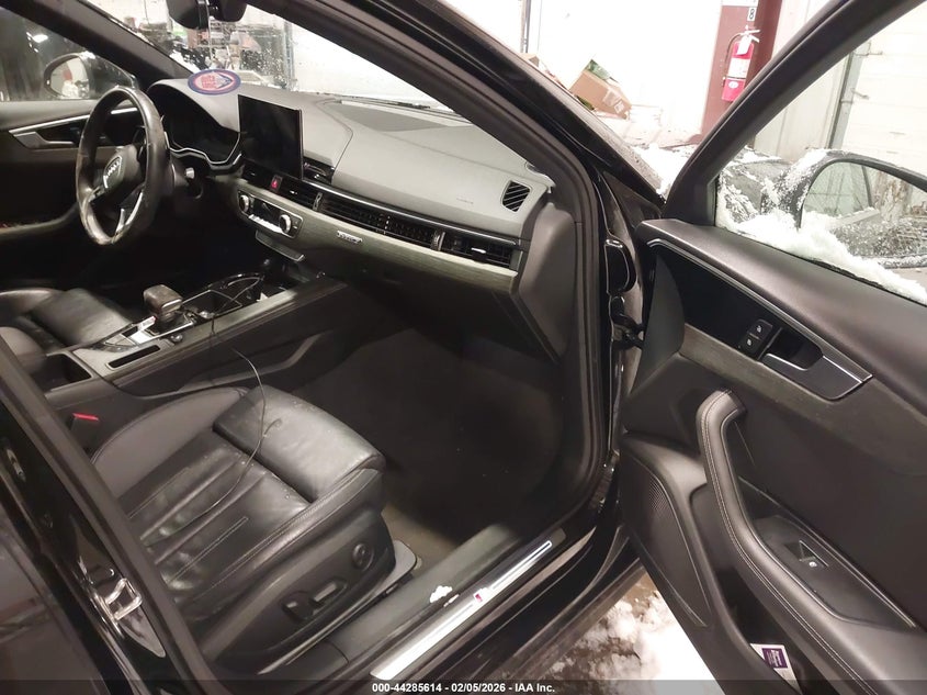 2023 Audi A4 Premium Plus 45 Tfsi S Line Quattro S Tronic