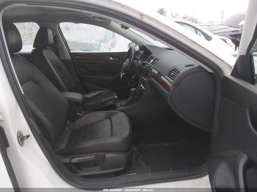 2012 Volkswagen Passat 2.5L Sel