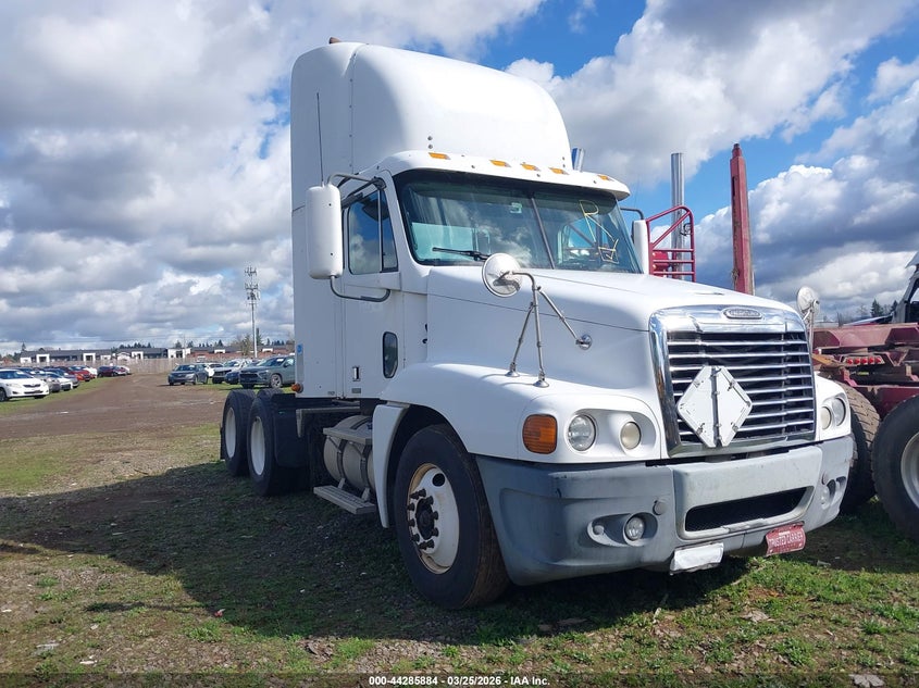 2009 Freightliner Conventional St120