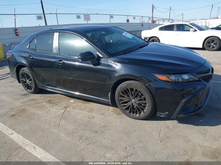 2021 Toyota Camry Se Nightshade Edition