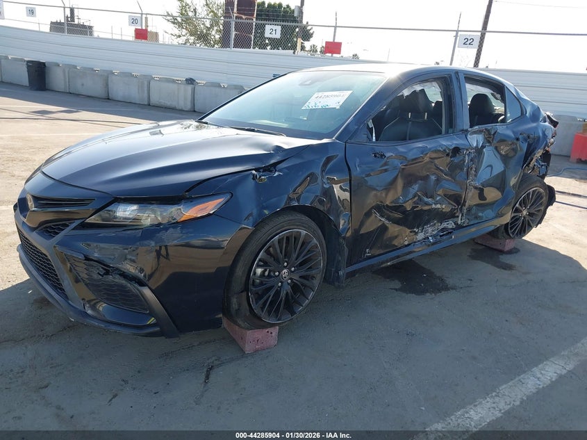 2021 Toyota Camry Se Nightshade Edition