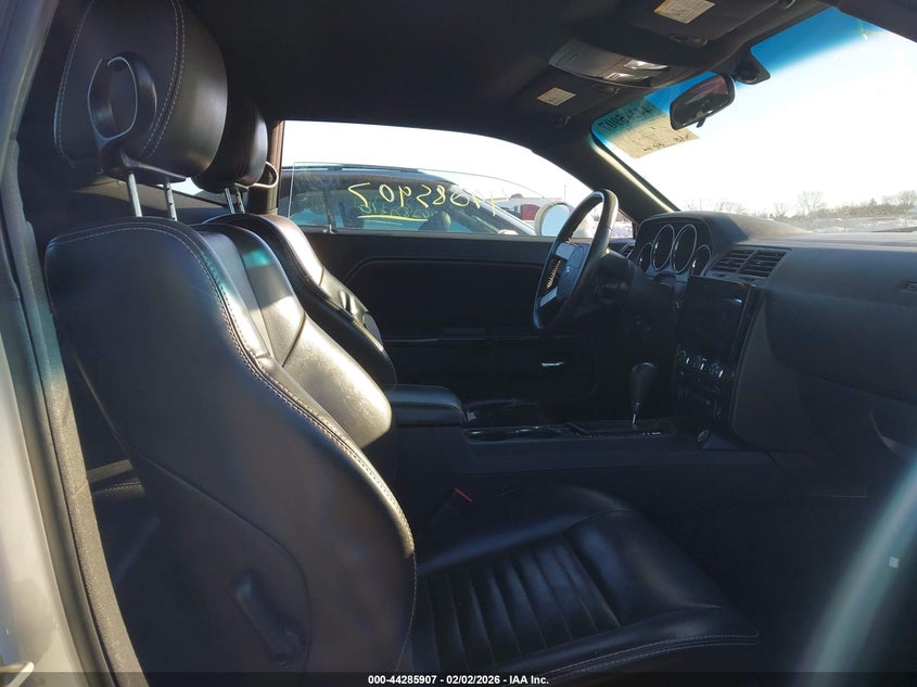 2010 Dodge Challenger Se