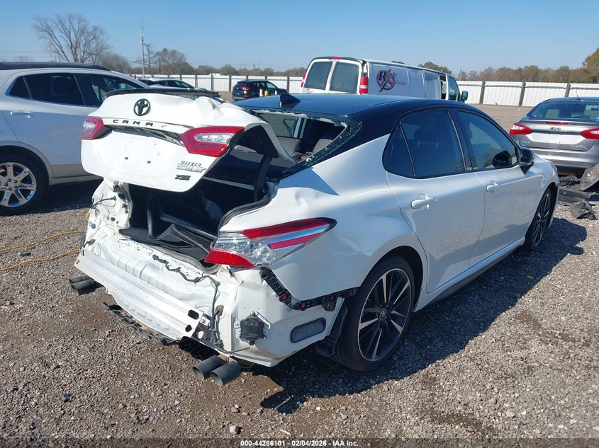 2020 Toyota Camry Xse