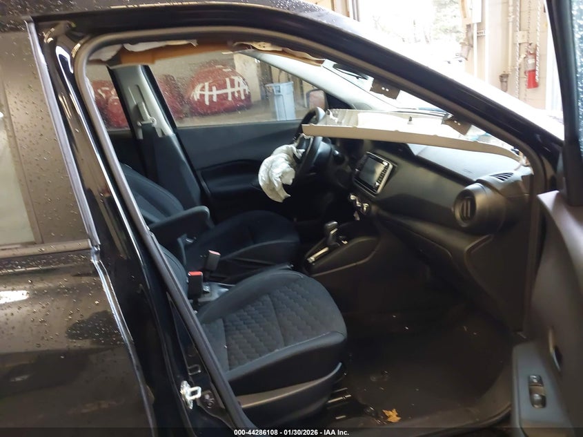 2021 Nissan Kicks S Xtronic Cvt